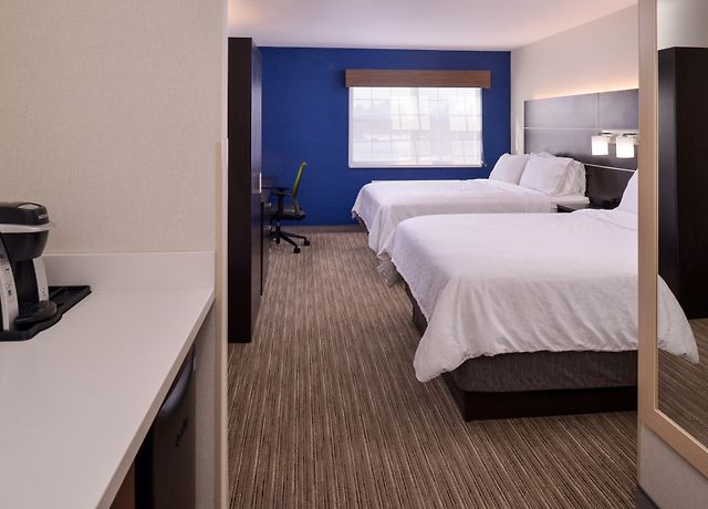 Holiday Inn Express & Suites Southfield - Detroit Exterior photo